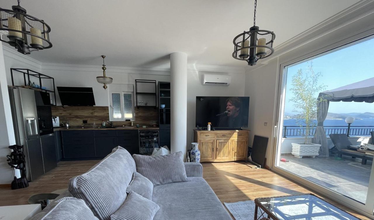 Teuta- Luxury Penthouse 200M2 Apartment Sarande Bagian luar foto