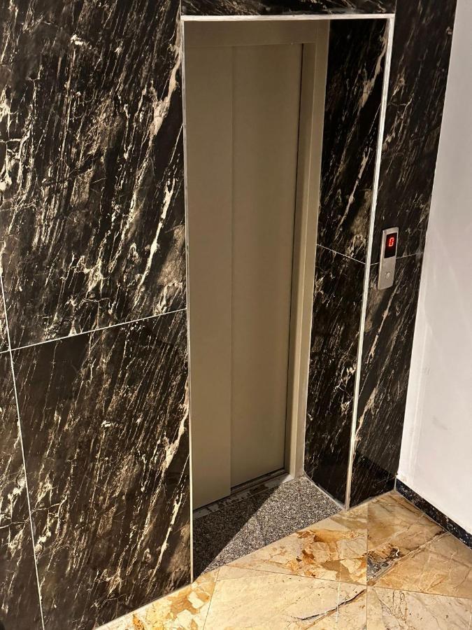 Teuta- Luxury Penthouse 200M2 Apartment Sarande Bagian luar foto