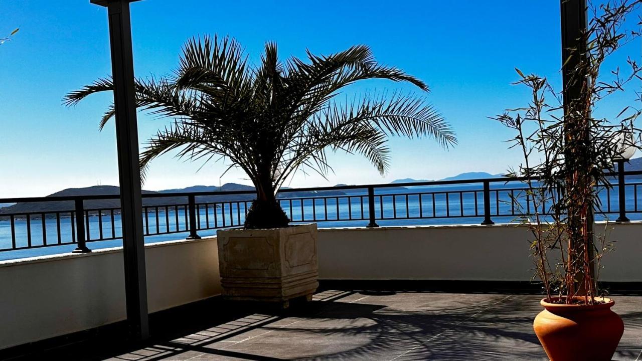 Teuta- Luxury Penthouse 200M2 Apartment Sarande Bagian luar foto