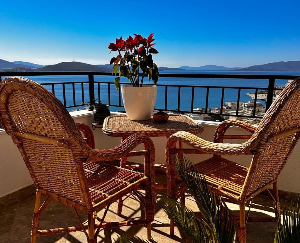 Teuta- Luxury Penthouse 200M2 Apartment Sarande Bagian luar foto